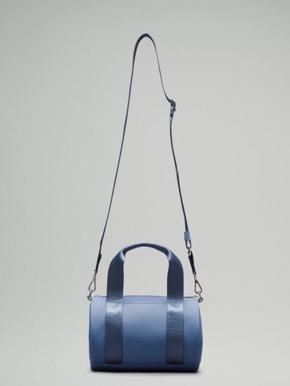 NWT Lululemon Knit Nylon Mini Barrel Duffle Bag 5L Oasis Blue - Picture 3 of 14